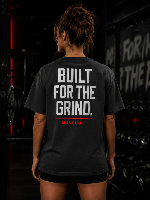 MUSCLYNE Damen Oversized Gym T-Shirt – Washed Black Edition