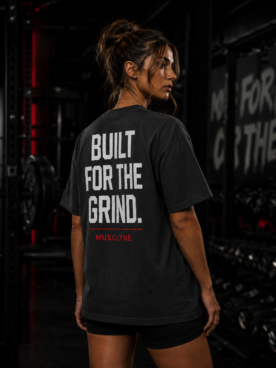 MUSCLYNE Damen Oversized Gym T-Shirt – Washed Black Edition